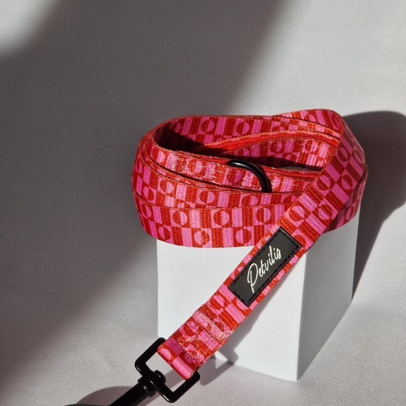 Pavadėlis Rožinės Pėdutės